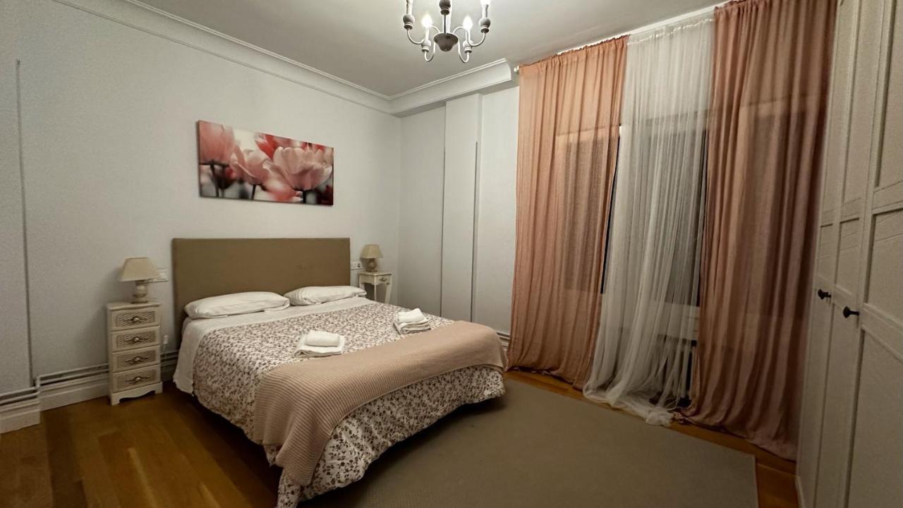 Fantastico Apartamento En El Centro De Билбао Екстериор снимка